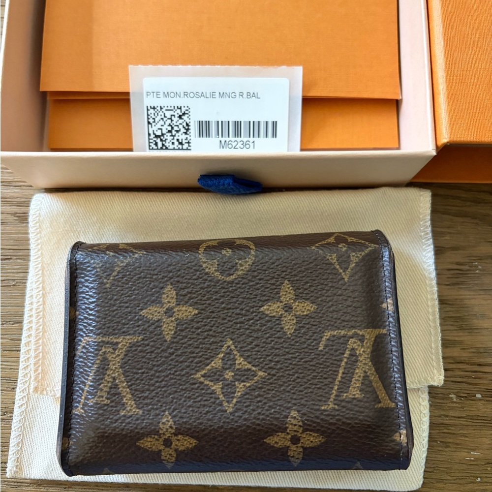 Louis Vuitton Authentic Rosalie Coin Purse (Monogram with Pink Interior) - Picture 4 of 6